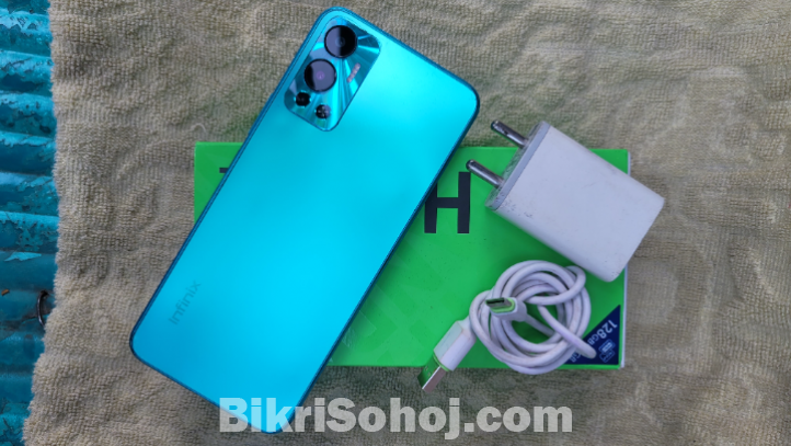 Infinix hot 12